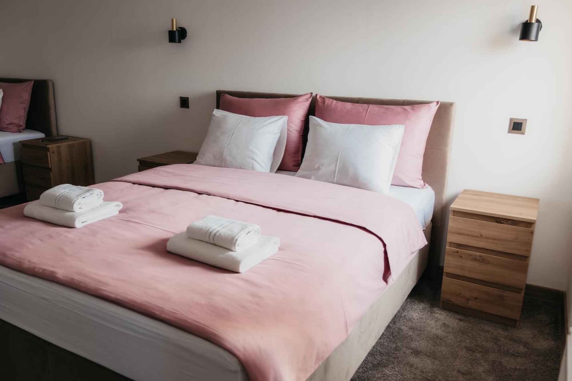 Hotel Pansion Mihica Dvori Babina Greda Esterno foto